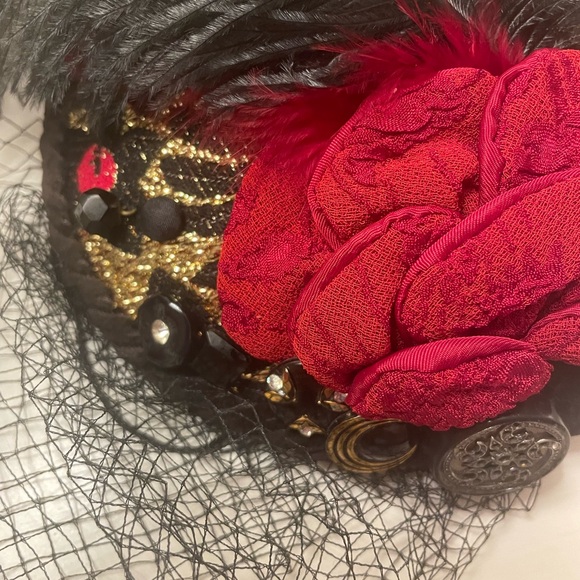 Black Velvet Fascinator/ Hat with Feathers Full Face Veil - Picture 3 of 9